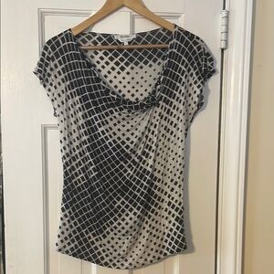 MaxMara Black and White Fitted Flutter Sleeve Blouse